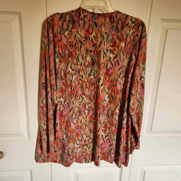 Tanjay Zippered Tunic with Abstract Design and Gold Embellishment - Picture 6 of 8